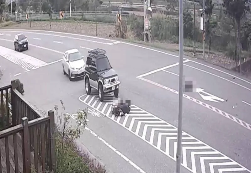 車禍瞬間。(圖/中天新聞)