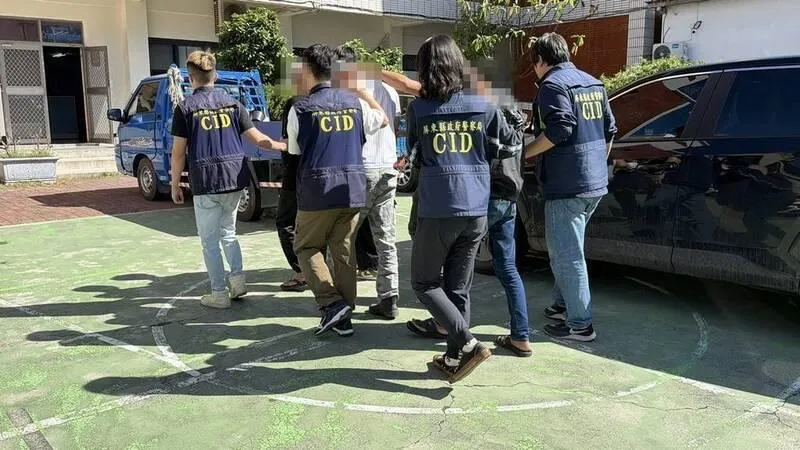 4人被移送法辦。(圖/警方提供)。