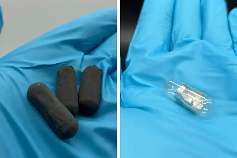 麻省理工學院(MIT)研發智慧膠囊。右圖可見內部捲曲的微型天線,左圖為塗層成品;一旦吞下肚,它就會發送無線訊號向醫生「打卡」回報。(圖/MIT研究團隊)
