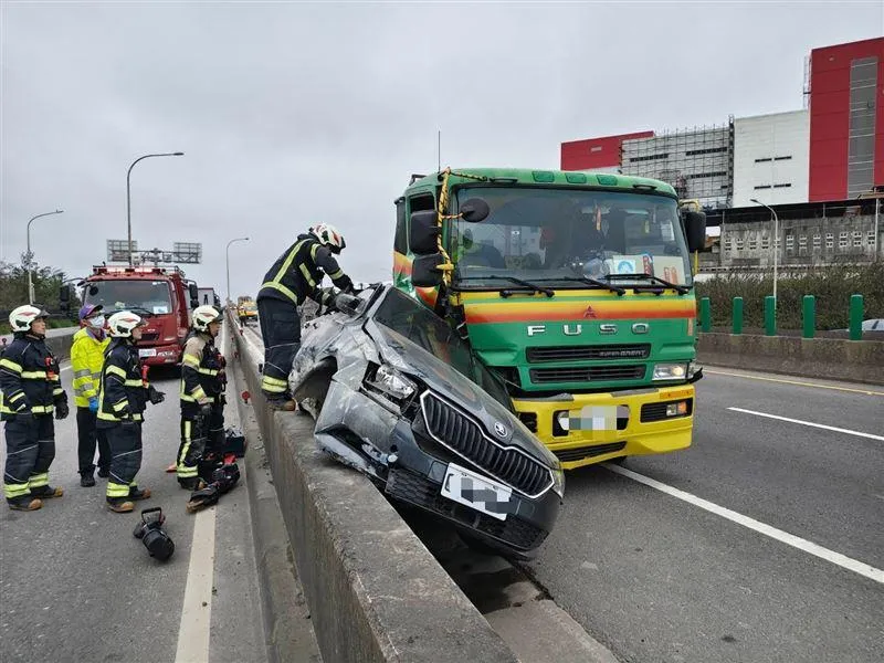 車禍現場。(圖/翻攝畫面)