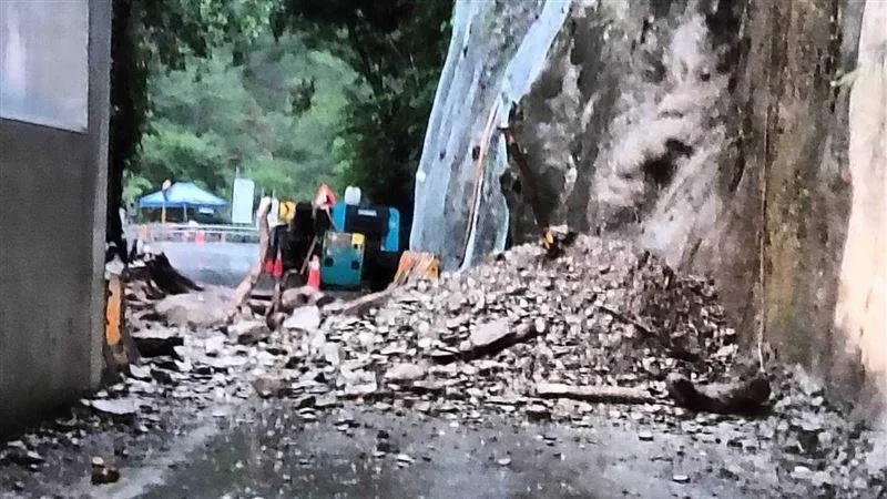 坍方現場。（圖／公路局提供）