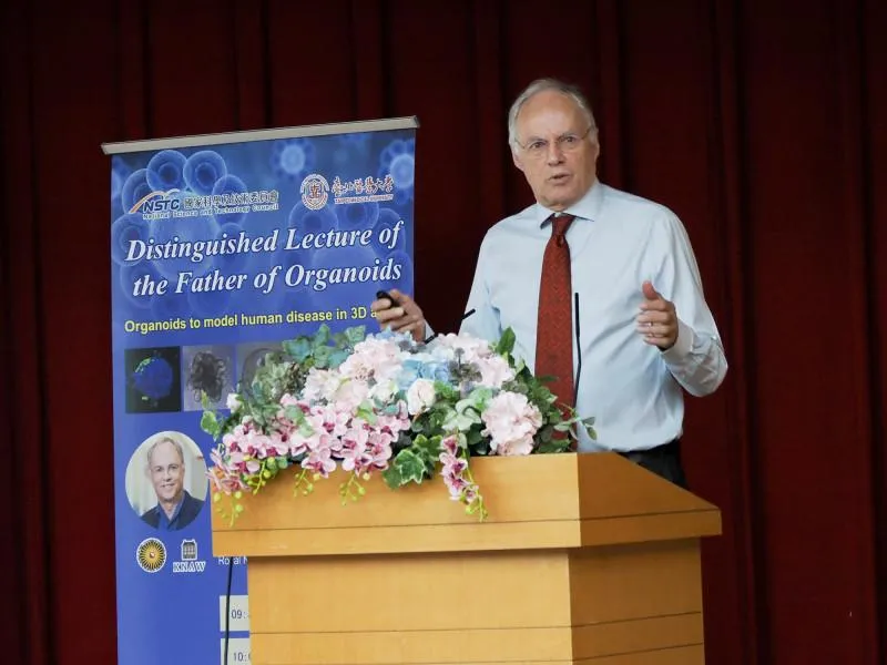北醫大邀請「類器官之父」Johannes Carolus Clevers進行大師演講，分享重要研究及發現。（圖／北醫大提供）