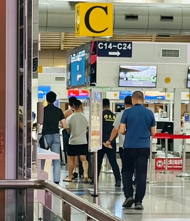 衛生局指出,依法加重裁處該網紅新臺幣20萬元罰鍰,以遏止違法醫療廣告行為。該網紅已於離境前繳清罰款。 (圖/高雄市衛生局)