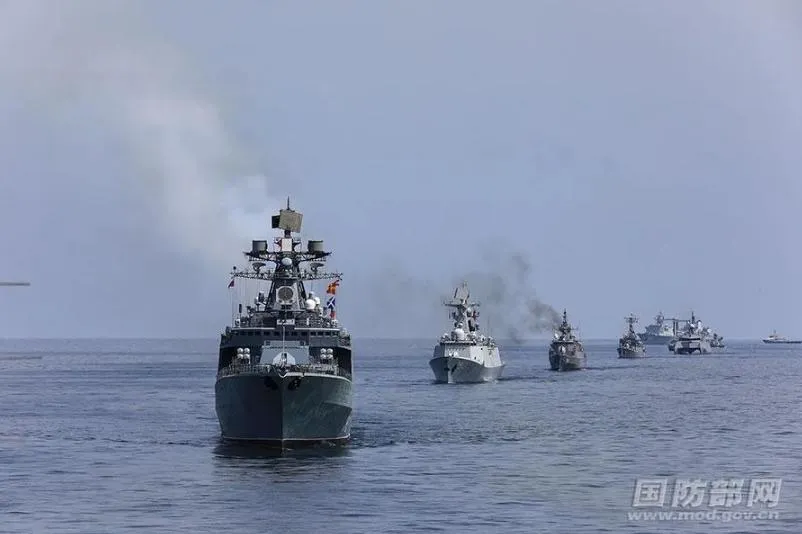 《路透社》披露大陸正在東亞海域部署大量海軍和海警艦艇，一度多達逾百艘。（資料照／翻攝自大陸國防部官網）