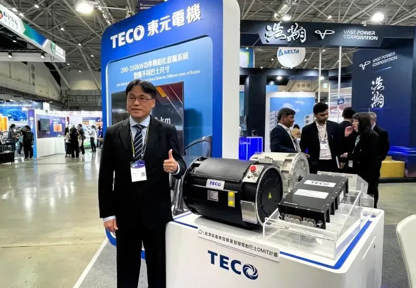 電機大廠東元3月14日召開董事會,通過新任總經理任命案,由機電系統暨自動化事業群總經理高飛鳶(右)接任,4月7日正式生效。(圖/東元)