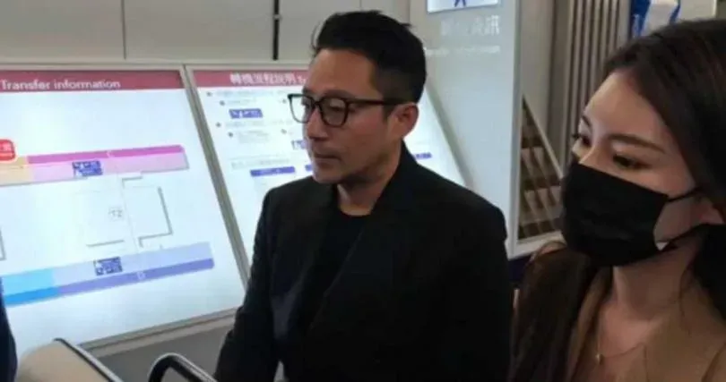 汪小菲20日再度抵台，當時沒回應來台計畫，被傳出與S媽正在打官司。（圖／翻攝畫面）