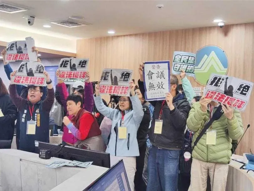 環評大會今天審查四接案、衝突𣎴斷。（圖/中國時報提供）
