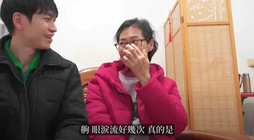 Andy媽談及兒子與家寧之間的糾紛。（圖／翻攝自Andy YouTube）