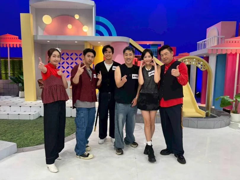 巴鈺(左起)、鹿希派、徐新洋、余祥銓、焦曼婷、曾國城在節目中暢聊闖蕩星途的過程。(圖/緯來綜合台提供)