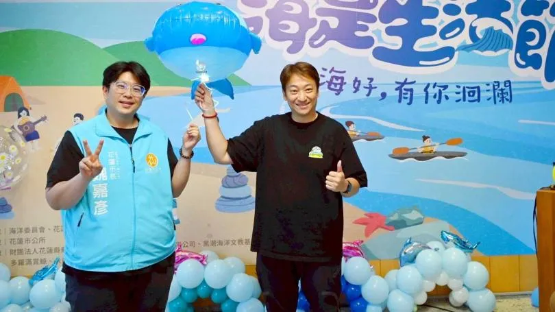 系出藍營的花蓮魏家在當地政壇實力雄厚，三個小孩目前都在花蓮政壇服務，圖為長子魏嘉賢及二弟、花蓮市長魏嘉彥。（圖／魏嘉賢臉書）