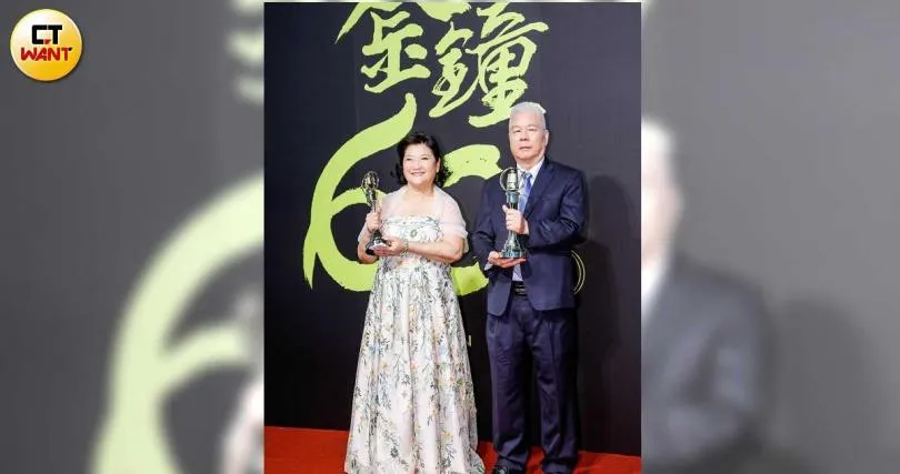 今年「特別貢獻獎」得主為幕後錄音師廖江華老師與資深DJ倪蓓蓓女士（左）。（圖／CTWant）