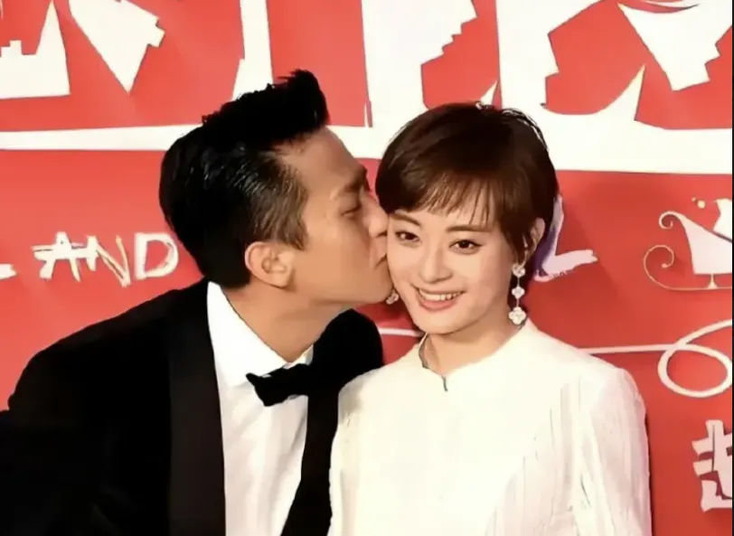 孫儷丈夫鄧超也配合妻子的計畫，近期已將事業重心轉向國際項目發展。（圖／翻攝自孫儷 微博）