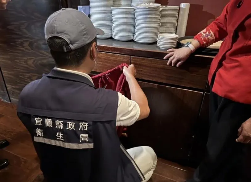 宜蘭縣衛生局派員前往蘭城晶英酒店稽查。（圖／宜蘭縣衛生局提供）