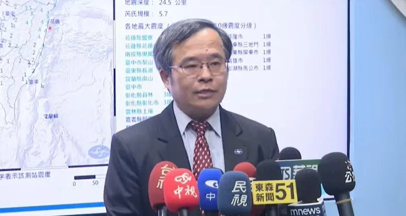 吳健富提醒，未來3天要注意規模5至5.5的餘震，要做好防震準備。（圖／中天新聞）