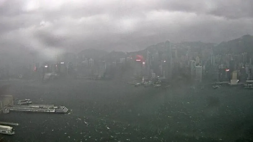 香港掛起8號風球。（圖／翻攝香港天文台）