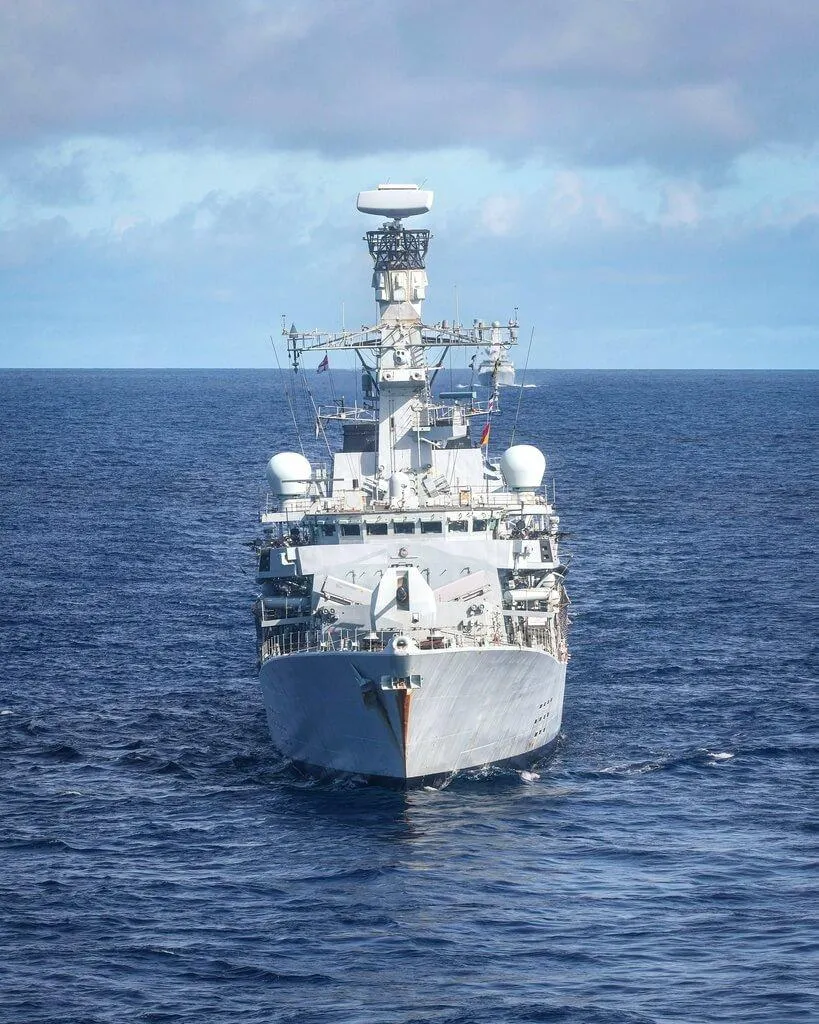 2021年9月，英國曾派遣打擊群編隊巡防艦「里契蒙號」（圖）通過台海。（英國國防部提供）