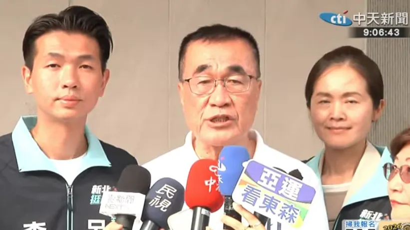 國民黨新北市長參選人李四川20日出席樹林川友會成立大會，並接受媒體聯訪。（圖／中天新聞）