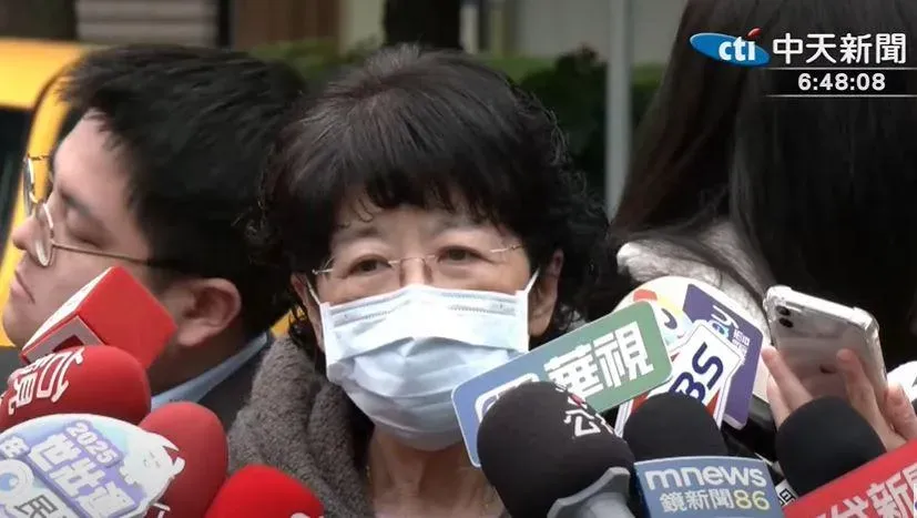 陳佩琪稍早表示,她不知道柯文哲任何手術資訊。(圖/中天新聞)