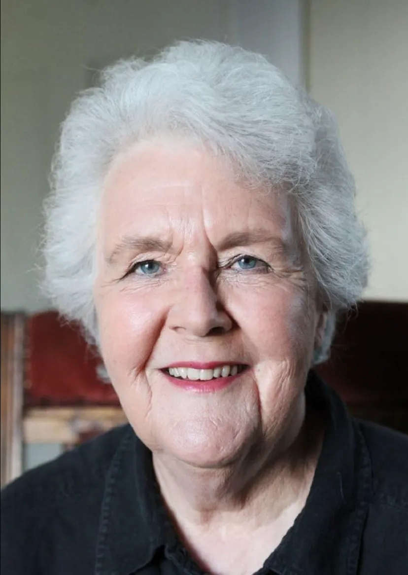英國資深演員史蒂芬妮科爾(Stephanie Cole OBE)18日逝世,享壽84歲。(圖/翻攝自IMDb)