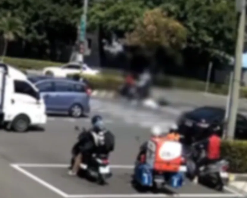 車禍瞬間。（圖／警方提供）