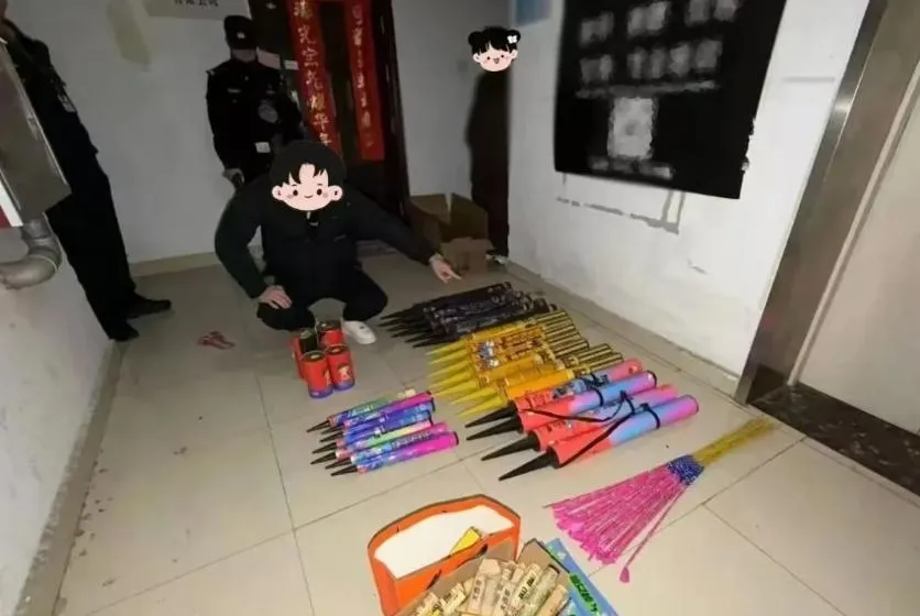 大陸私自販售煙火爆竹屬於違法行為。（圖／翻攝《央視新聞》）