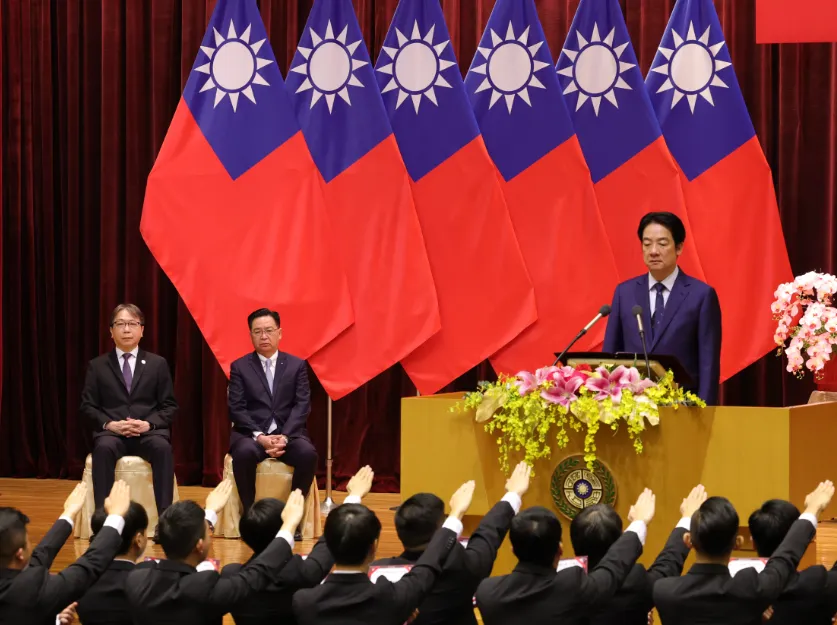賴清德監誓國家安全情報幹部訓練班第26期結訓學員完成宣誓。(圖/國安局)