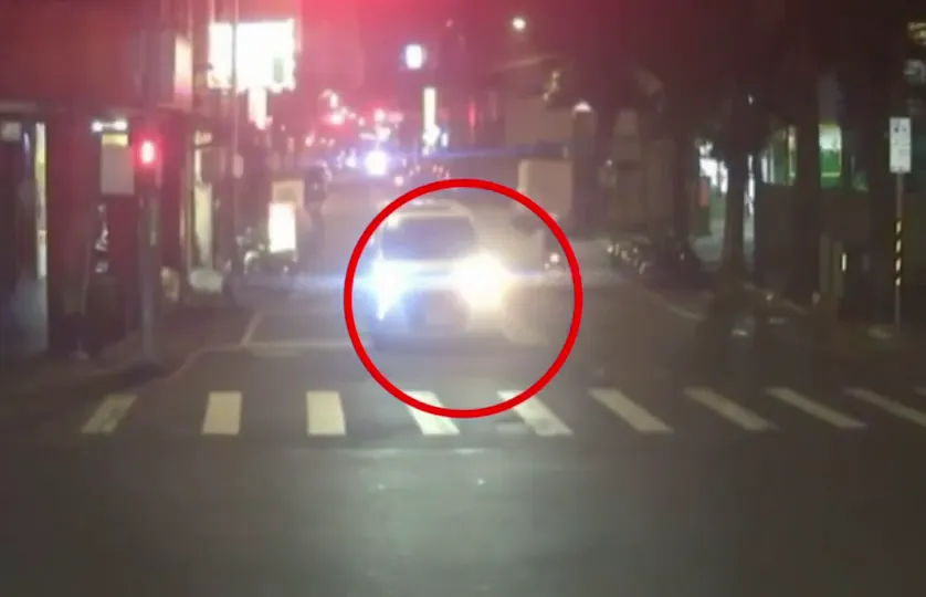 陳男跟吳男先在路口發生行車糾紛。（圖／警方提供）