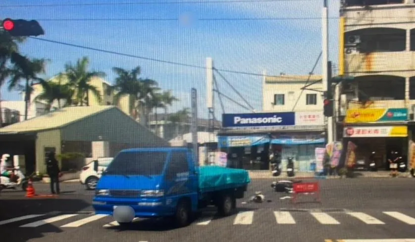 台南市安南區今上午發生死亡車禍。（圖／翻攝畫面）