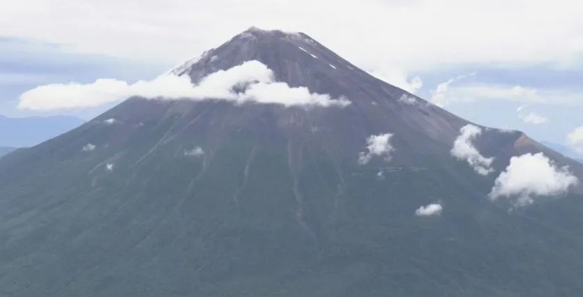 日本富士山。（圖／翻攝NNN）