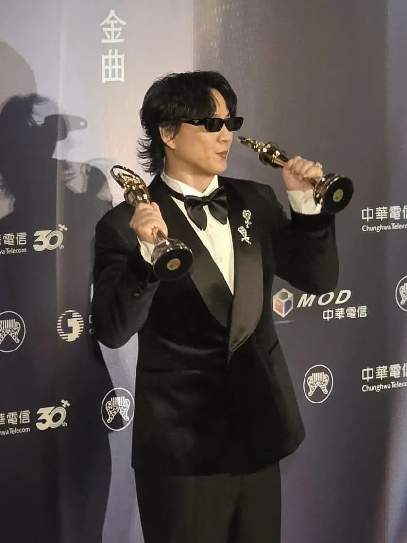 蕭煌奇多次放閃愛妻，自爆夫妻每天都有努力做人。（圖／翻攝FB 蕭煌奇）