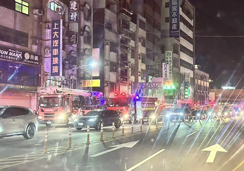 火災現場。(圖/網友kaiiiii 提供)
