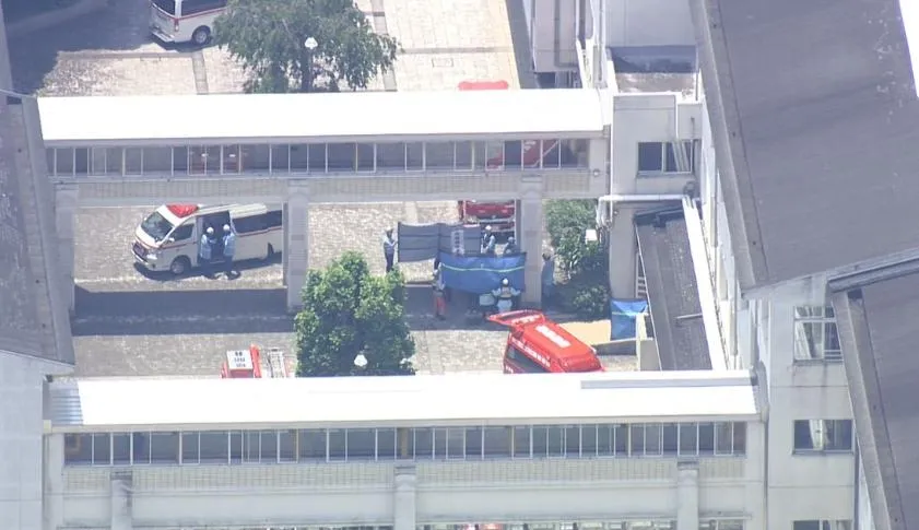 事發後救護車立即前往校園。(圖/翻攝NNN)