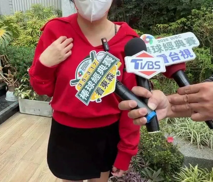 呂女19日出面受訪還原被打經過。（圖／中天新聞）