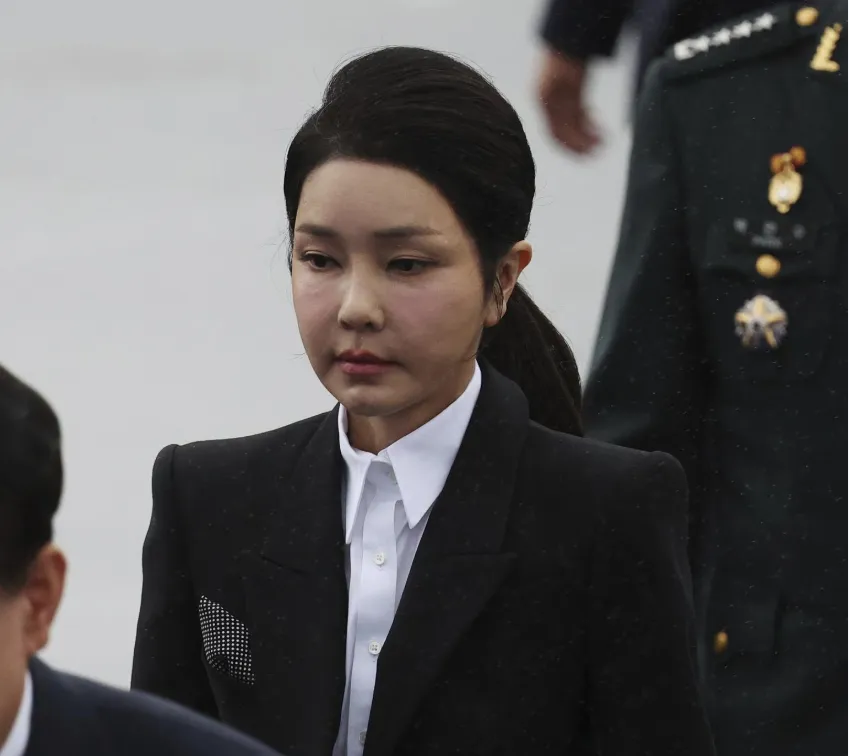 南韓前第一夫人金建希遭收押。(圖/美聯社)