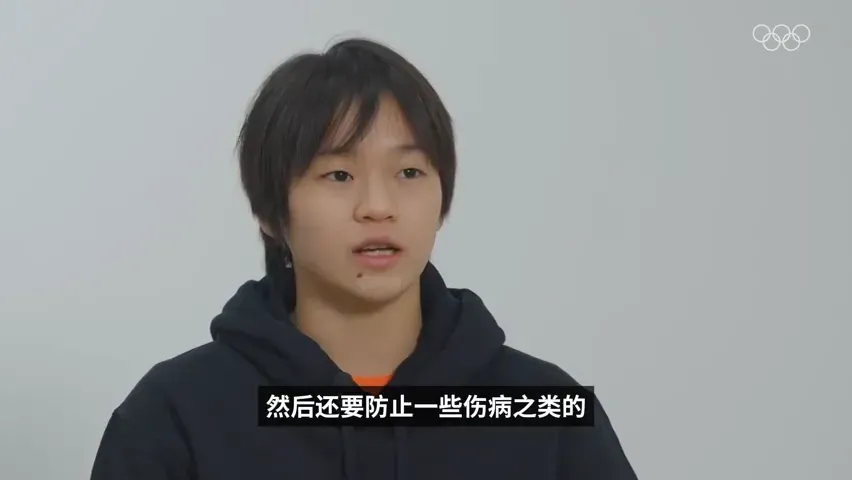 全紅嬋接受奧林匹克運動會專訪。（圖／翻攝微博@奧林匹克運動會）