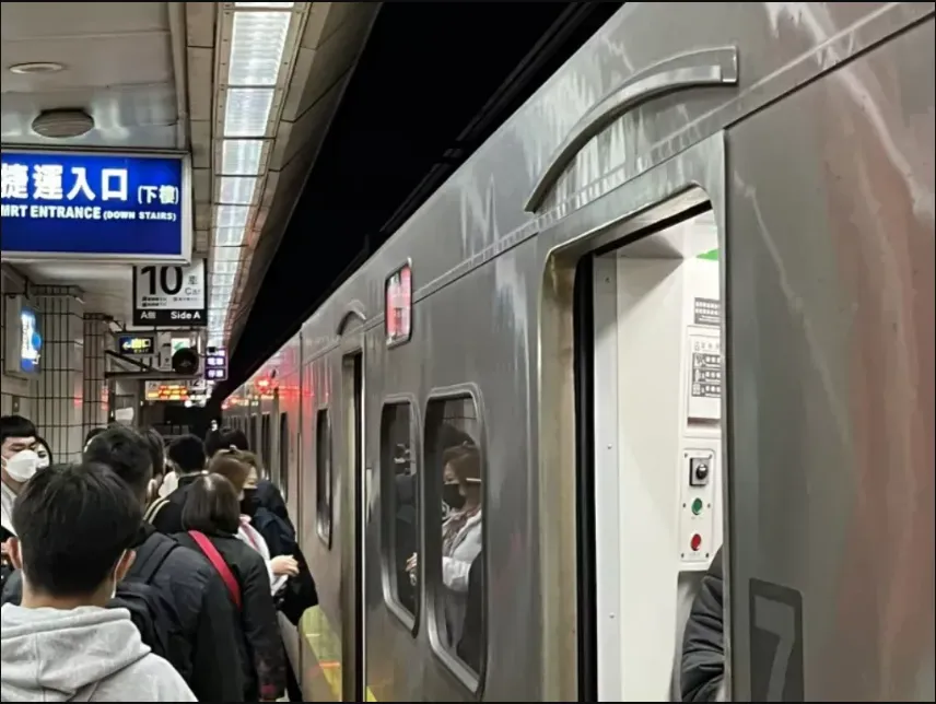 台鐵產業工會指出，本周在台中新烏日站、新北瑞芳站接連發生2起站員與民眾衝突事件。（示意圖/資料照）