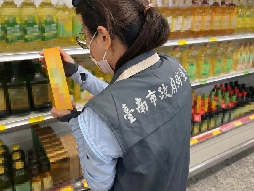 台南市政府衛生局表示，目前已完成抽驗的18件產品中，包含苦茶油13件，以及胡麻油與芝麻油等產品5件。（圖／台南市衛生局）