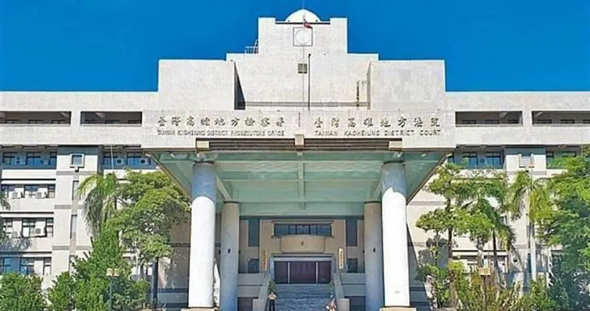 高雄里長參選人送關廟麵涉賄選，訊後以8萬元交保（報系資料照）