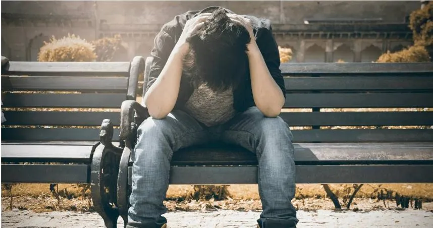現代人長期處於高壓狀態，身體在緊繃後慢慢失去抵抗力。（示意圖／Pexels）