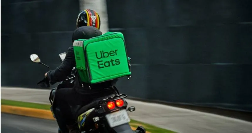 美式賣場龍頭好市多(Costco)今(24)日宣布與外送平台Uber Eats展開合作,將於6月26日起陸續在全台14間好市多門市推出外送服務。(圖/業者提供)
