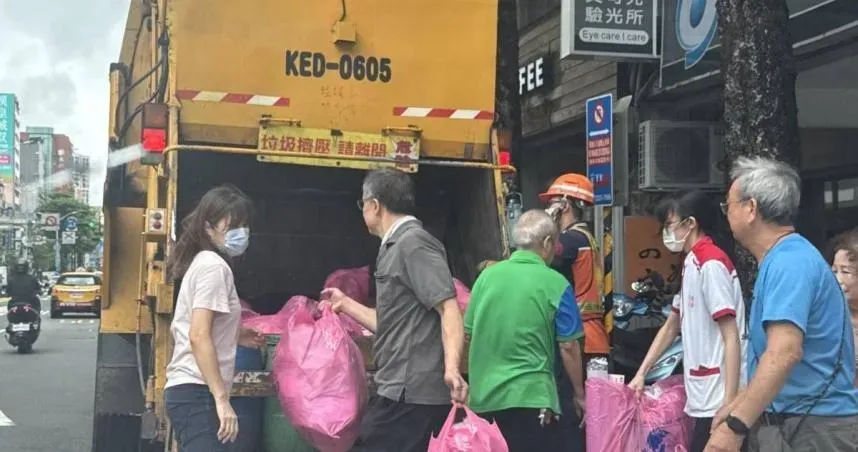 注意垃圾千萬別亂丟，若亂丟廢棄家具，最高罰6000元，大家要小心荷包。（示意圖／新北市環保局網站）