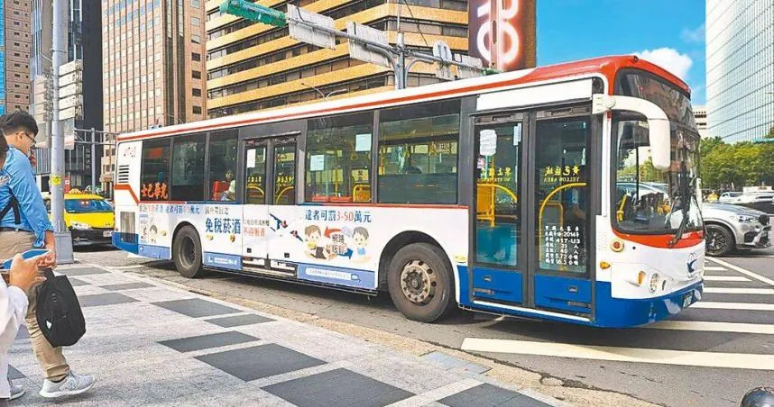 客運業虧損率連2年下降，業者憂駕駛缺工逾2千人成隱憂。（示意圖／資料照）