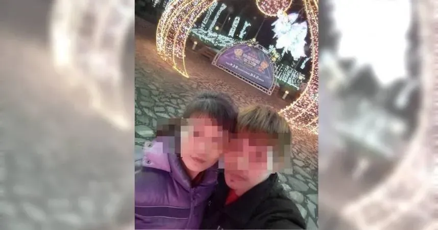 男嬰命危期間,吳男在臉書上發文曬醫院美食街,表示「覺得美好」。(圖/翻攝自吳男臉書)