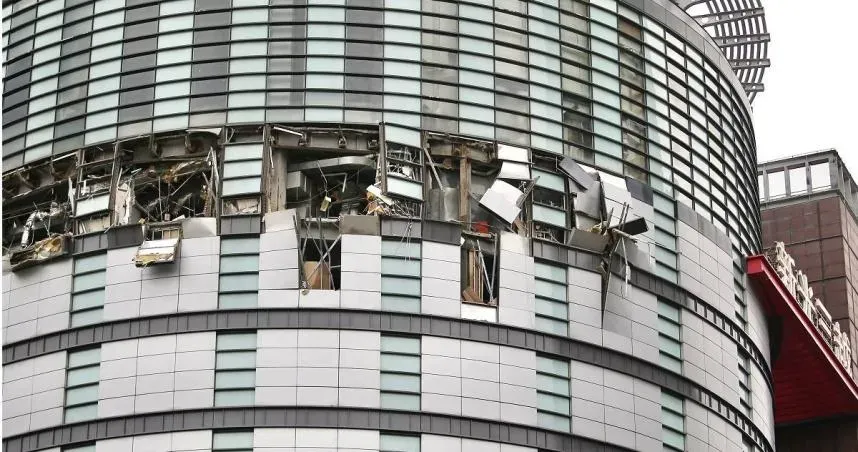 台中新光三越氣爆釀4死37傷。(圖/翻攝畫面)