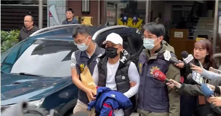 「四海幫堂主」小阿俊依傷害罪移送新北地檢署。（圖／翻攝畫面）