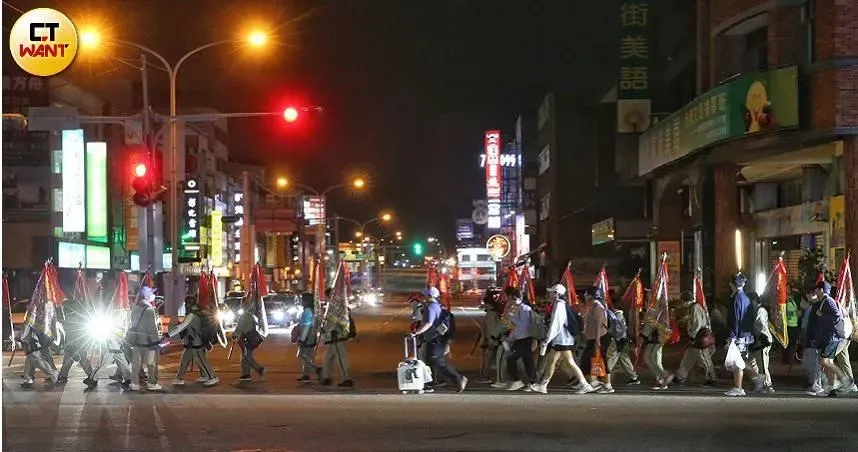 大甲鎮瀾宮媽祖繞境進入第二天正式來到彰化縣境內。(圖/CTWANT)