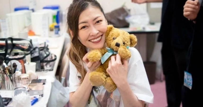 中山美穗去年不幸在東京家中猝逝，享年54歲，其21歲兒子宣布放棄繼承遺產。（圖／翻攝中山美穗IG）
