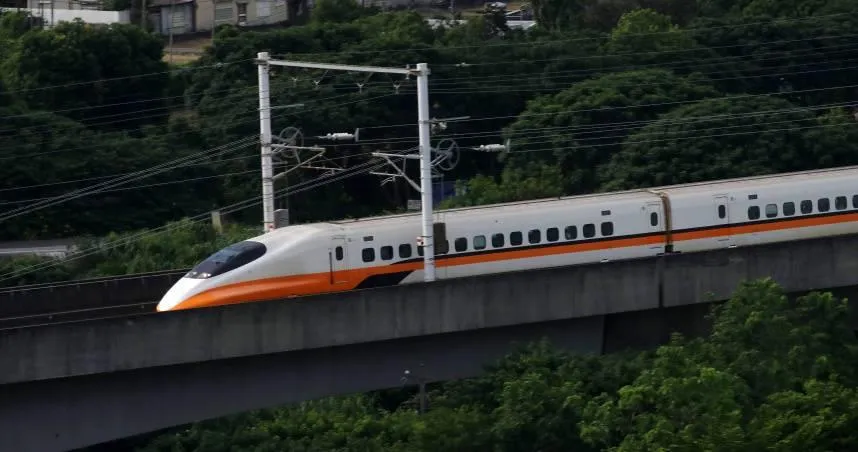 鐵路法68-1條非緊急情況按下按鈕可以處100萬元以下罰款。(示意圖/資料照)