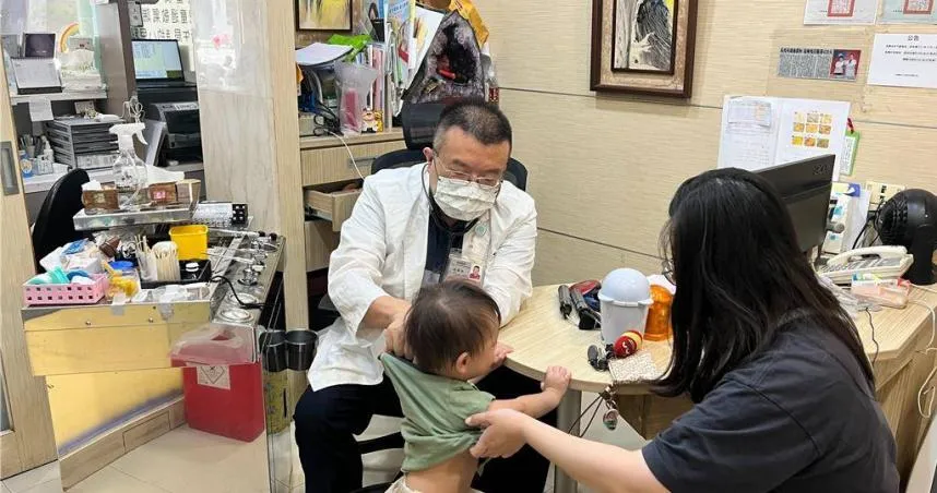 醫界建議幼兒6個月時可自費追加一劑PCV13或PCV15疫苗，降低肺炎鏈球菌感染風險。（圖／報系資料照）