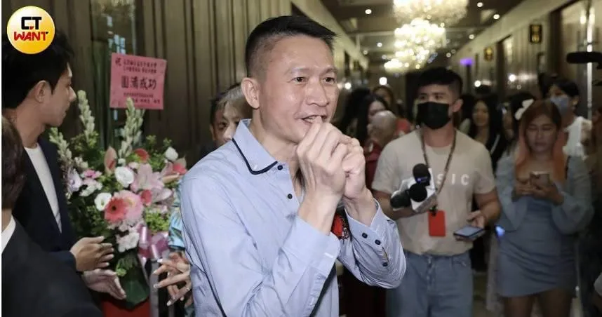 秦楊近年來健康問題頻傳，22日凌晨突然在臉書發文表示要「先走一步」，身心狀況引起眾人擔憂。（圖／CTWANT）